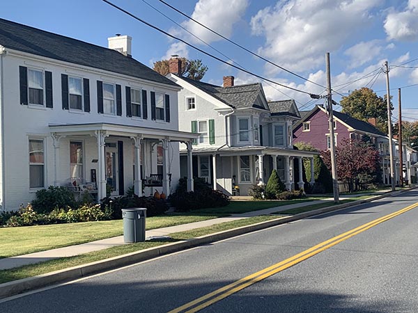 a row of houses on a residential street