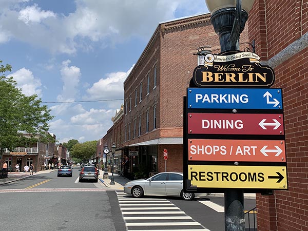 a street sign on the side of a road